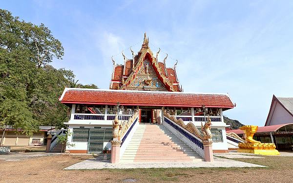 Wat Khao Daeng