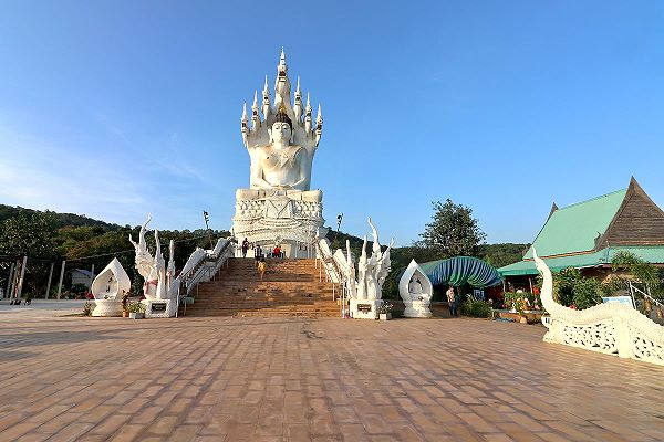 Wat Sa Nam Sai