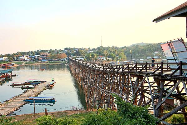 Wooden Mon Bridge