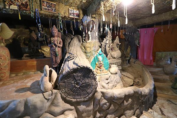 Wat Simalai Songtham