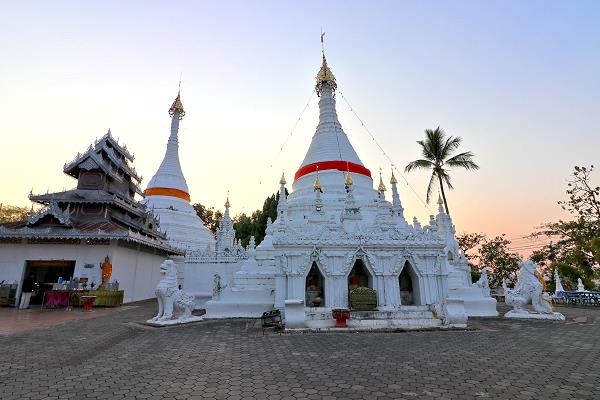 Wat Phra That Doi Kong Mu, Mae Hong Son 