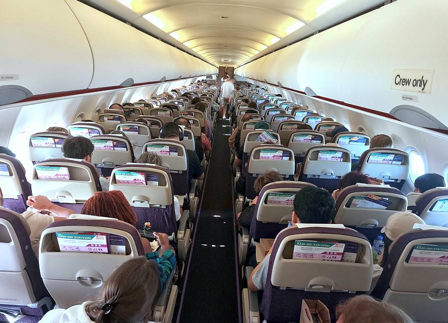 Thai Airways Kabine A320 voll besetzt