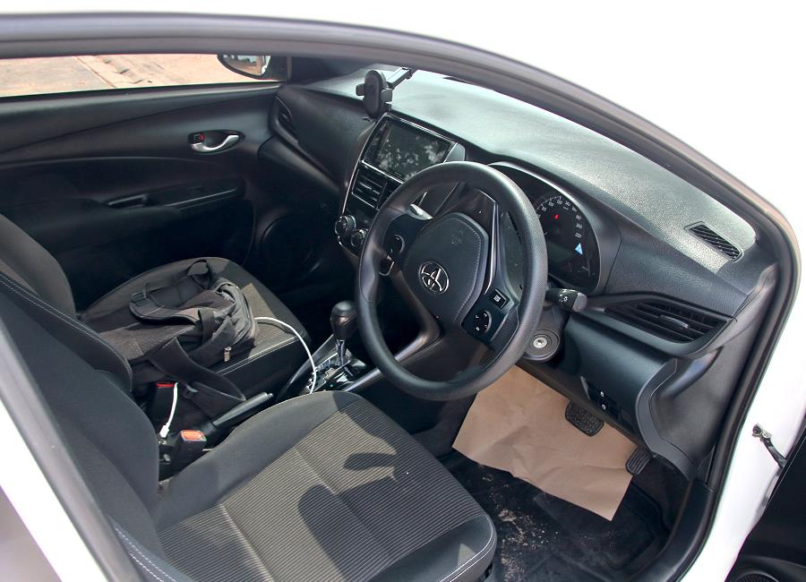 Innenraum und Ausstattung des Toyota Yaris in Thailand