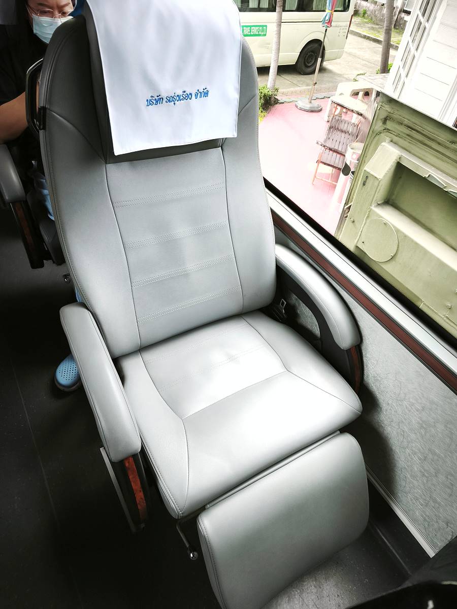 Einzelsitz im Bell Travel Bus Bangkok Pattaya