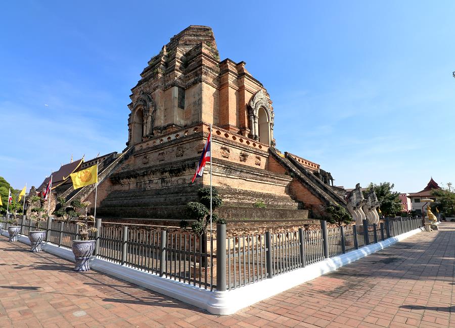 Wat Chedi Luang Chiang Mai