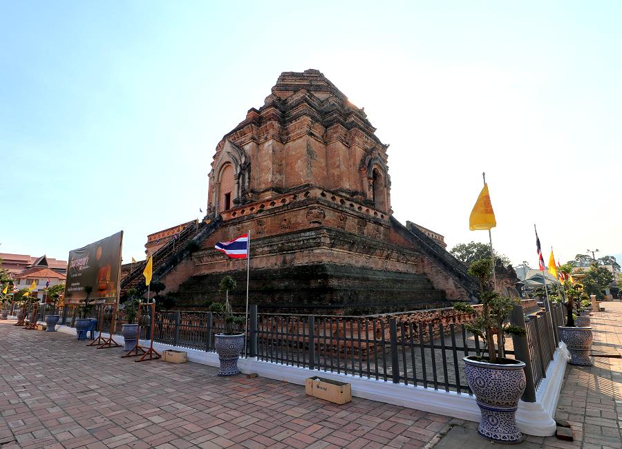 Wat Chedi Luang Chiang Mai