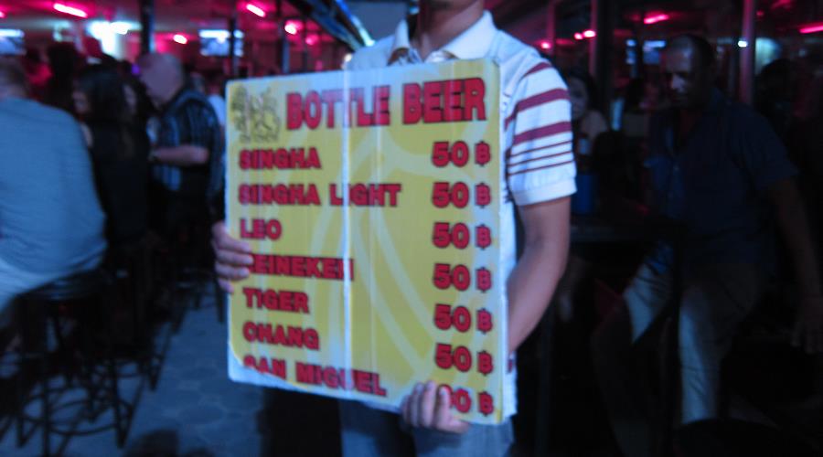 We Are The World Bar - Pattaya Beachroad, Soi 8