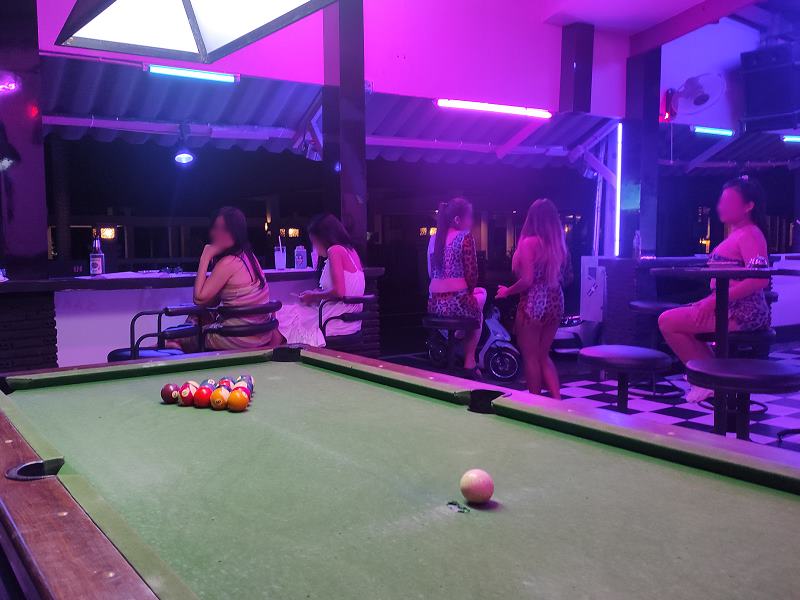 Lady Bar Koh Chang
