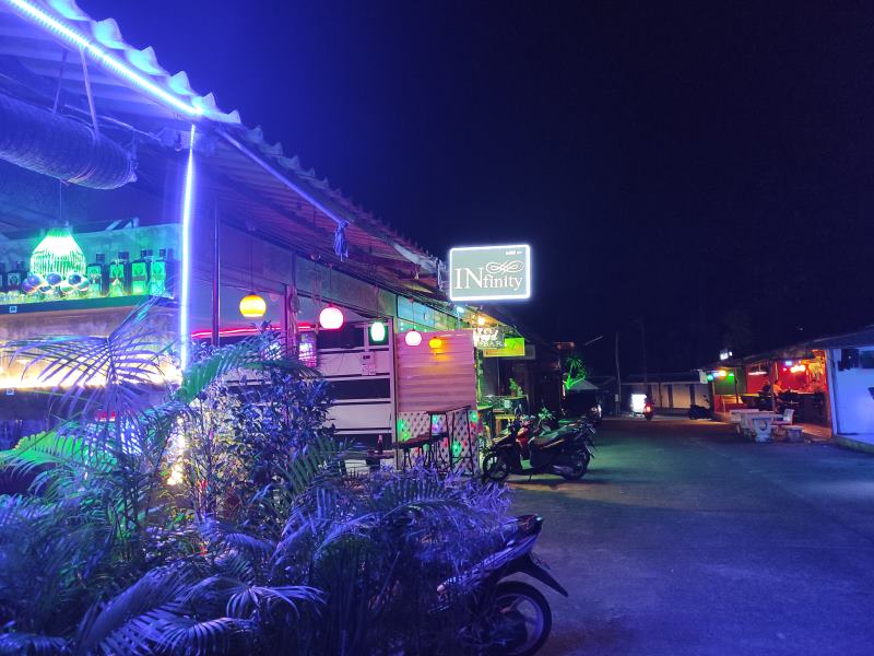 Kai Bae Walkingstreet Koh Chang