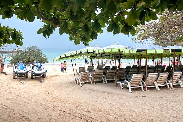 Nual Beach Koh Larn