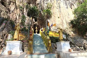 Wat Tham Phra Chiang Rai
